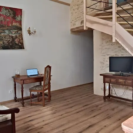 L'entre-deux-pommes Bed & Breakfast Lézigné