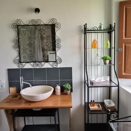 L'entre-deux-pommes 3*