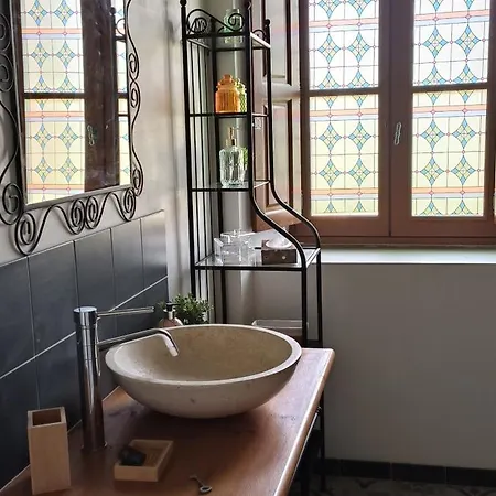 L'entre-deux-pommes Lézigné