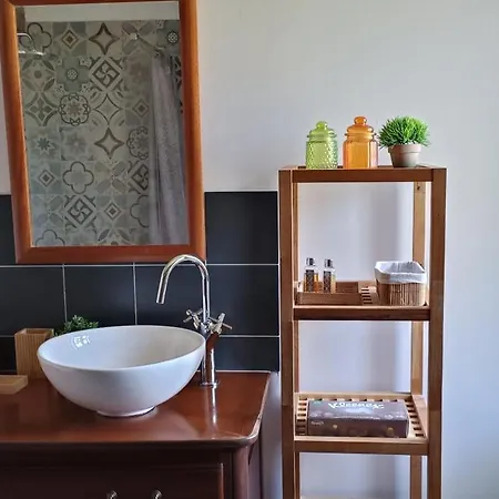 Bed & Breakfast L'entre-deux-pommes Lézigné